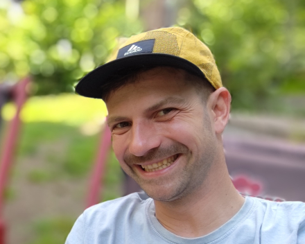 Simon Dessein 0470 89 40 43